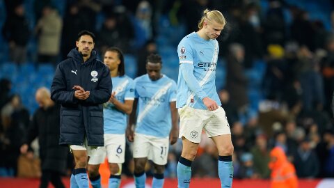 Man City đã ‘buông súng’?